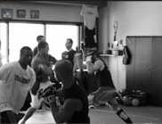 Students training muy thai kickboxing